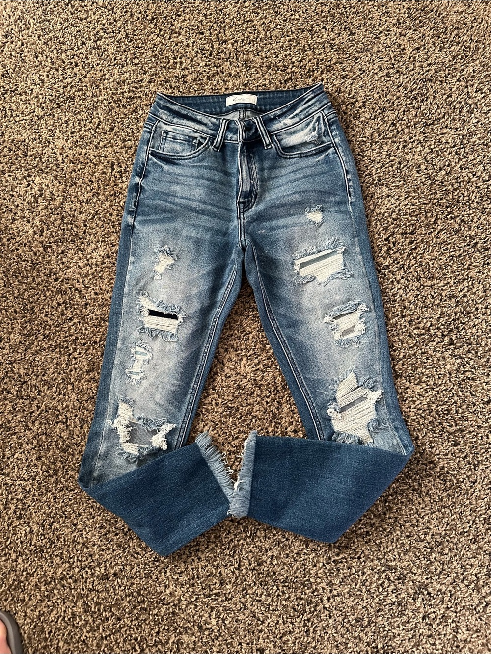 KanCan Distressed Cropped Jeans in Medium Blue